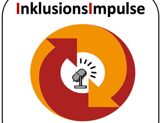 Logo InklusionsImpulse mit zwei kreisförmigen Pfeilen und einem Mikrofon in der Mitte.