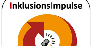 Logo InklusionsImpulse mit zwei kreisförmigen Pfeilen und einem Mikrofon in der Mitte.