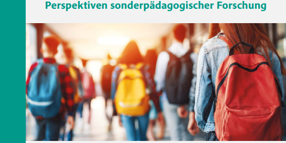 Ausschnitt des Sammelbandes „Perspektiven sonderpädagogischer Forschung“ Junge Menschen mit Rucksäcken in einem hellen Innenraum unter der Überschrift "Perspektiven sonderpädagogischer Forschung".